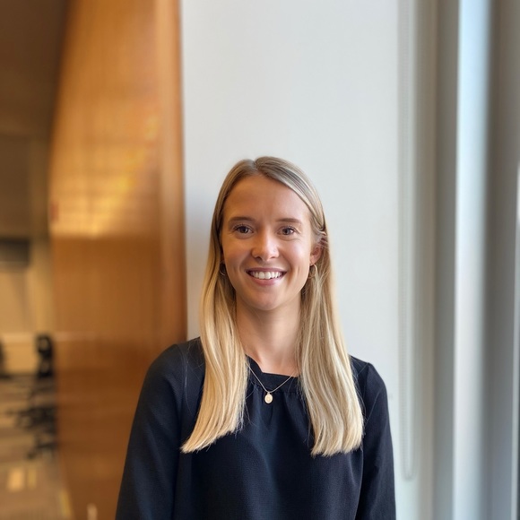 Meet your Posher, Leah - Picture 1 of 1